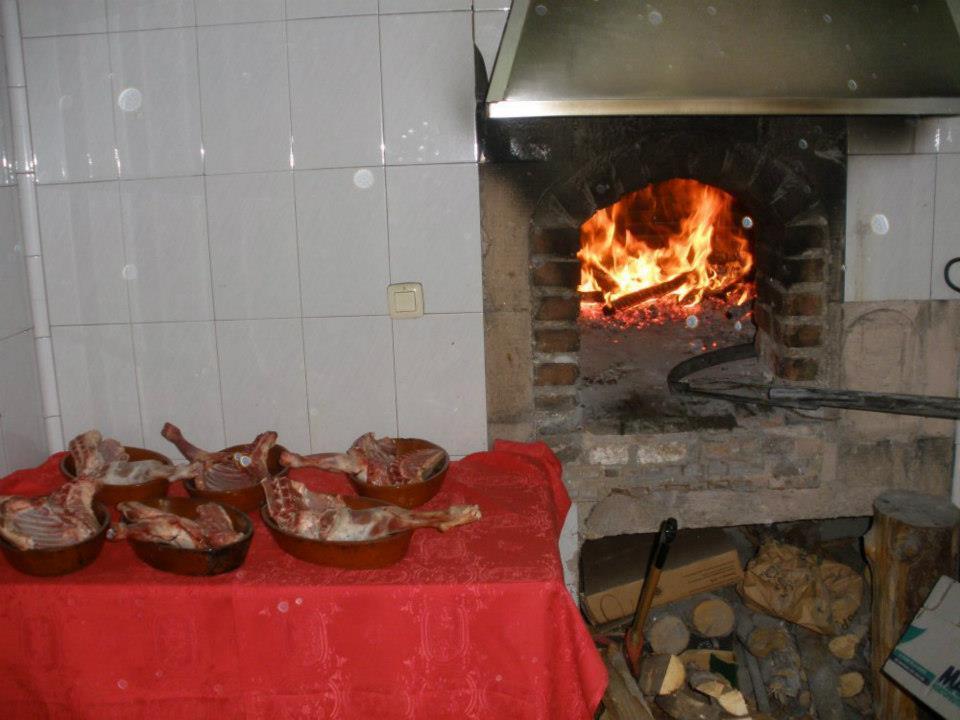 Hostal Restaurante Villa De Sepúlveda Zewnętrze zdjęcie