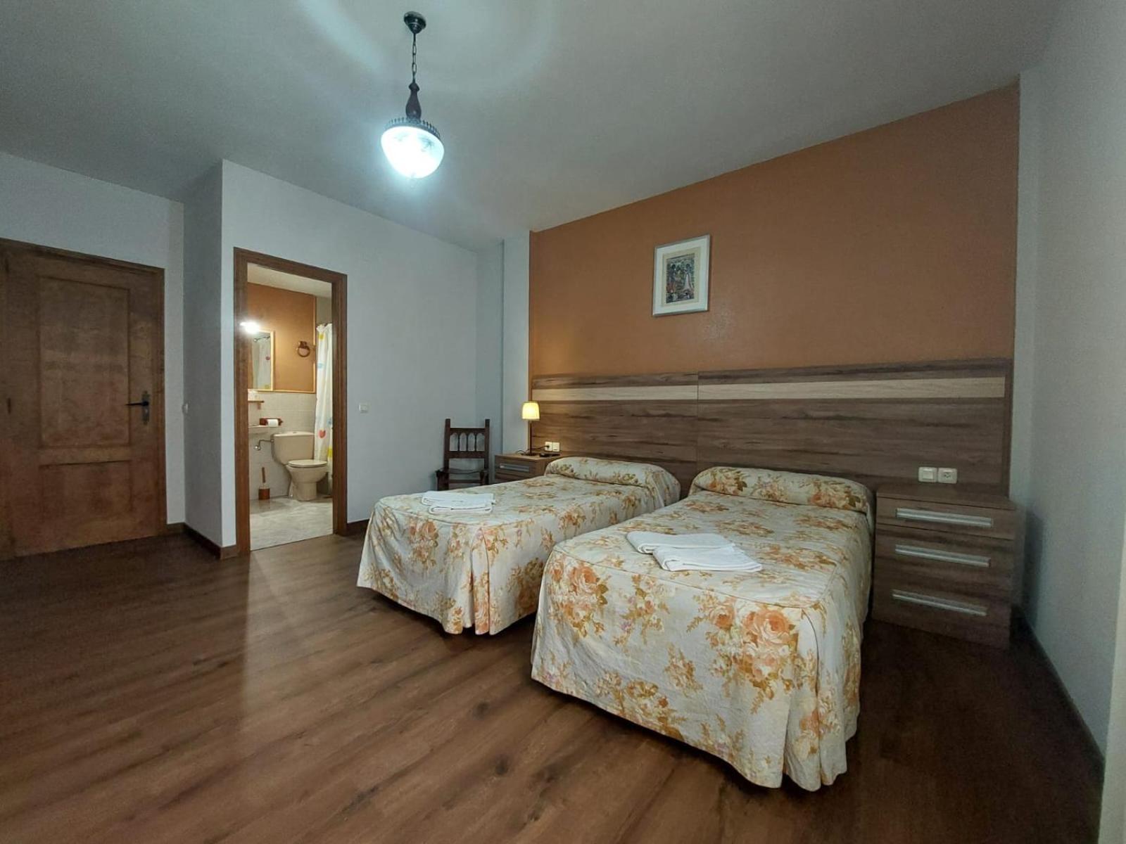 Hostal Restaurante Villa De Sepúlveda Zewnętrze zdjęcie