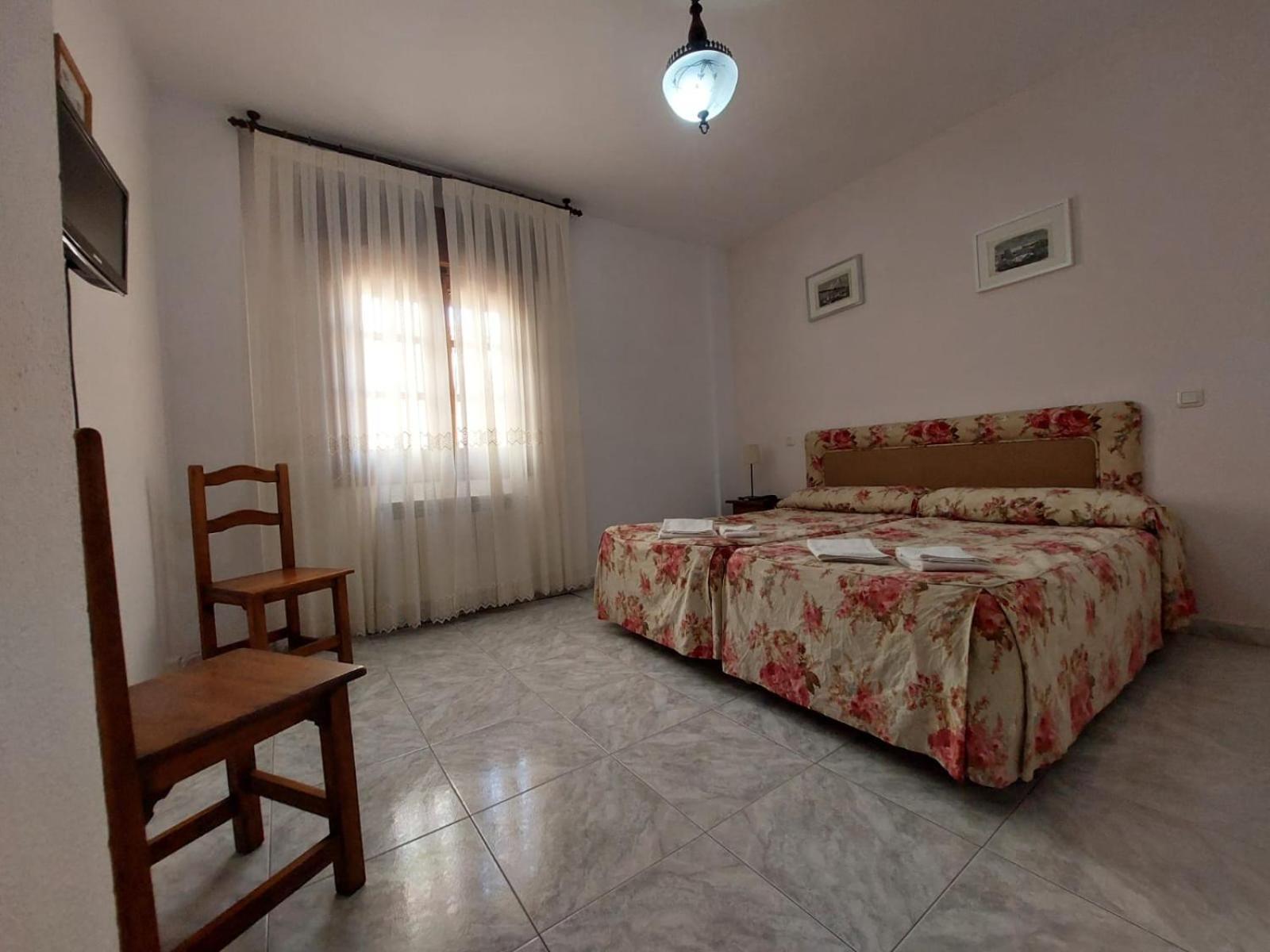 Hostal Restaurante Villa De Sepúlveda Zewnętrze zdjęcie