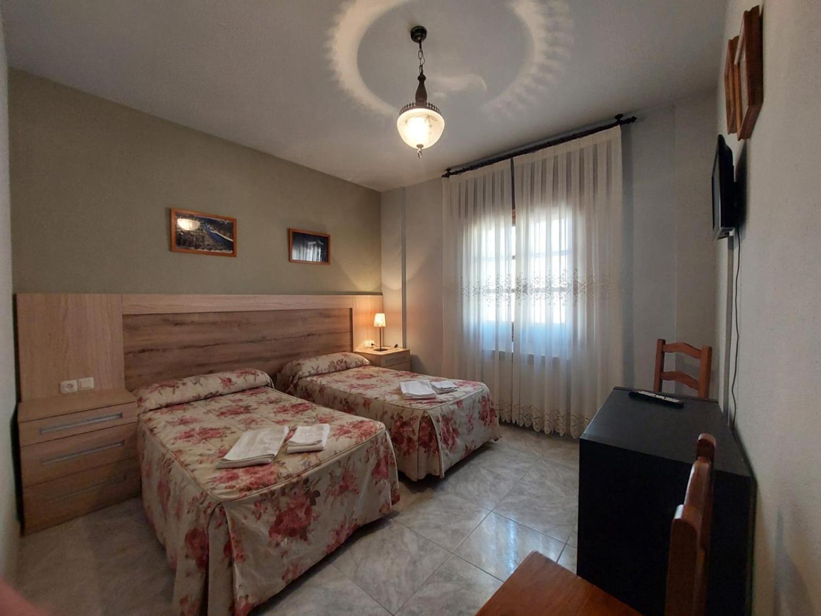 Hostal Restaurante Villa De Sepúlveda Zewnętrze zdjęcie
