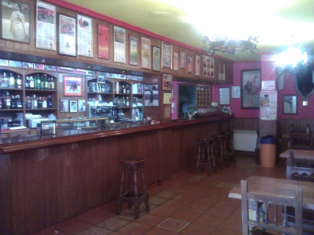 Hostal Restaurante Villa De Sepúlveda Zewnętrze zdjęcie